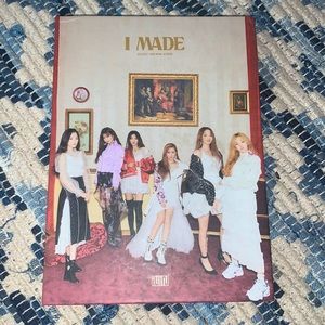 (G)-idle Second Mini Album “I MADE”